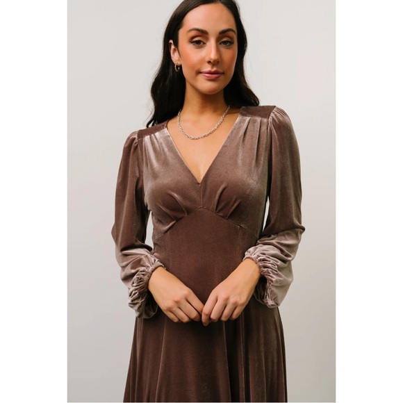 Baltic Born NWT Adelita Velvet Maxi Dress | Size Large - Picture 2 of 10